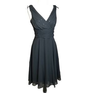 Dressbarn Black Dress Sleeveless V Neck Dress Chiffon fit and flare Size 10